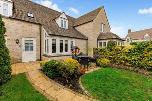 Photo 30- click for photo gallery